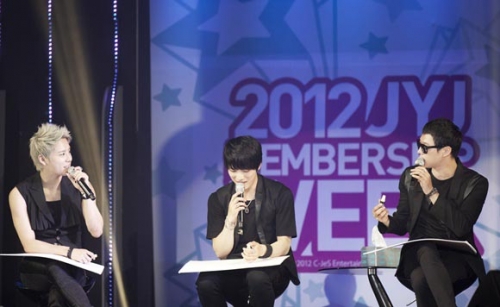 JYJ получают энергию от 22 000 поклонников, которые присутствовали на ‘Membership Week’