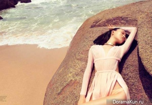 Tian Yi для Vogue China июль 2012