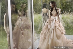 Ling Ling Kong,Tian Yi и Qin Shu Pei для Vera Wang весна-лето 2012