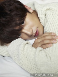 Ji Sung Ji Sung