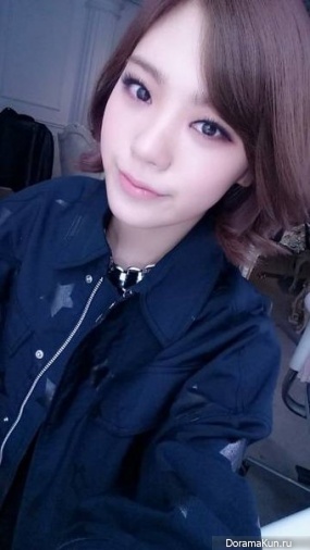 Lizzy из After School демонстрирует свою новую прическу