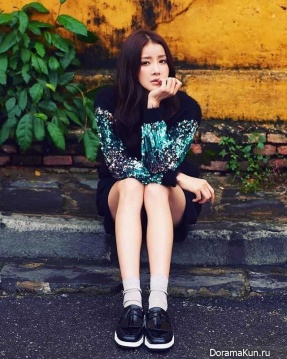 Lee Si Young для Grazia January 2017