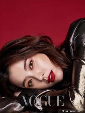 Han Hyo Joo для Vogue March 2017
