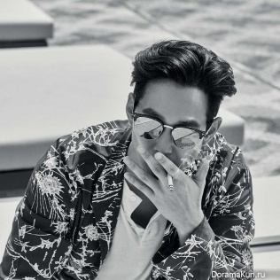 Lee Jung Jae для GQ July 2017F