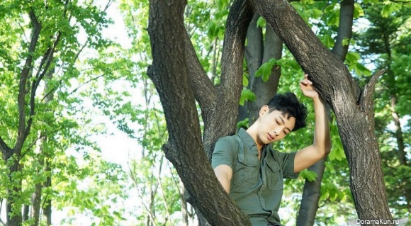 Kim Ji Soo для L'Officiel Hommes June 2017