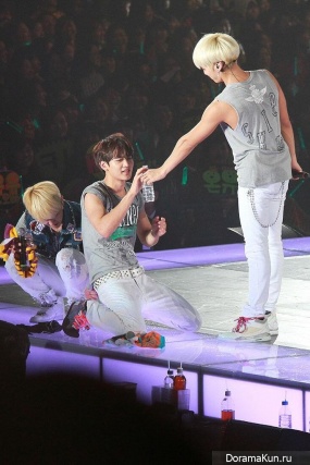 SHINee SHINee