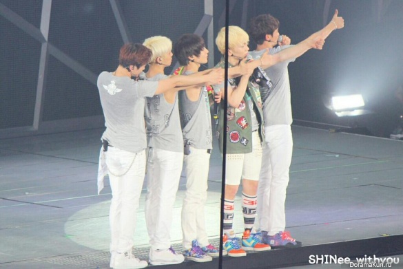 SHINee SHINee
