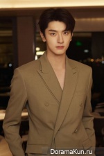 Lin Yi