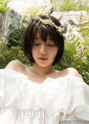 Suzy (Miss A) для High Cut Vol. 200