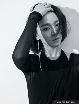 Shin Hye Sun для Harper’s Bazaar August 2017