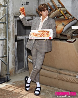 Yoon Hyun Min для Cosmopolitan August 2017