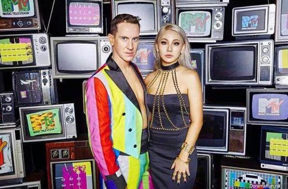 CL, Jeremy Scott