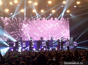 B.A.P LIVE ON EARTH 2016 WORLD TOUR AWAKE