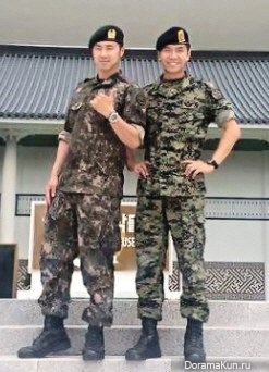 Lee Seung Gi and Yunho
