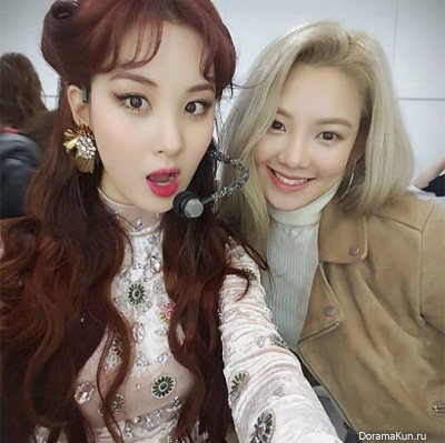 Seohyun-Hyeyeon