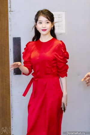 IU
