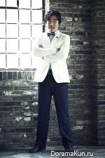 Yoon Je Moon
