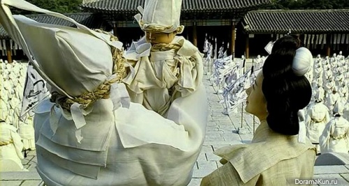 Shadows in the Palace