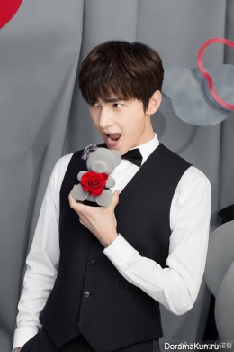 Yang Yang для Roseonly May 2017
