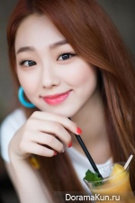 Kang Mi Na
