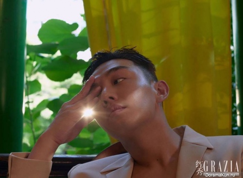 Yoo Ah In