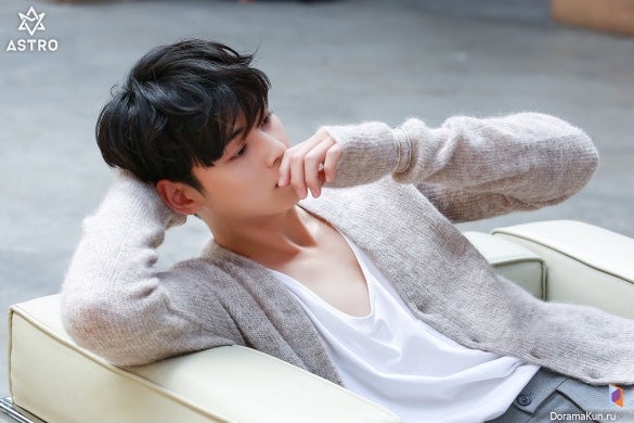 Cha Eun Woo