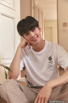 Cha Eun Woo