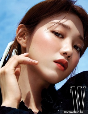 Lee Sung Kyung