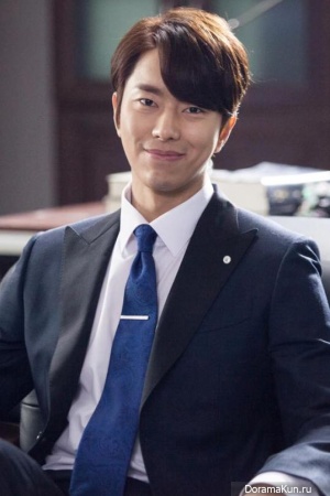 Yoon Hyun Min Yoon Hyun Min
