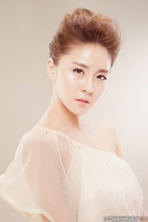 Jin Ye Sol
