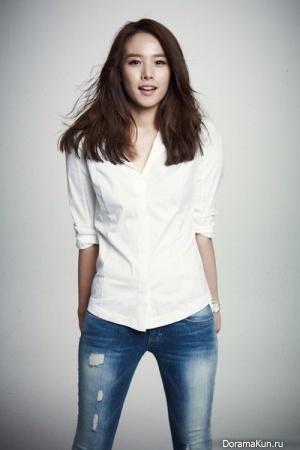 Jo Yoon Hee Jo Yoon Hee