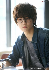 Kang Min Hyuk