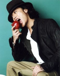 Akanishi Jin для Shop Jin 2012 Part 4