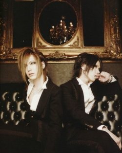 Uruha и Aoi (Gazette) для Zy Magazine No 34 2007