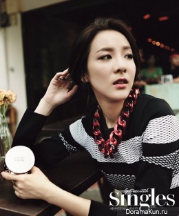 2NE1 (Dara) для Singles March 2015