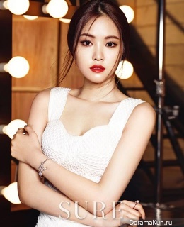A Pink (Naeun) для SURE June 2015