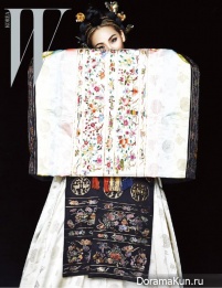 2NE1 (CL) для W Korea April 2015