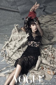 Chae Si Ra для Vogue Korea April 2015