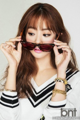 KARA (Seungyeon) для BNT International 2015 Extra
