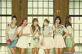 LABOUM для Petit Macaron