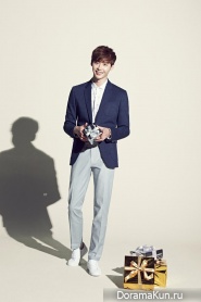 Lee Jong Suk для MVIO S/S 2015 Extra