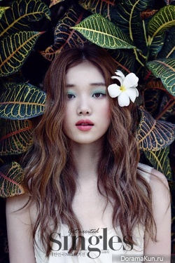 Lee Sung Kyung для Singles Wedding February 2015