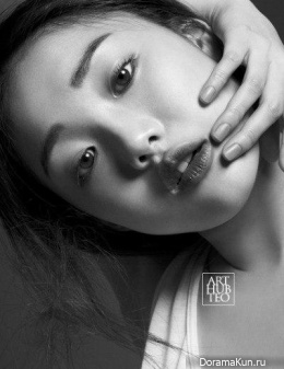 Lee Sung Kyung для UDHA Magazine Vol. 1