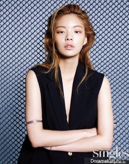 Han Kyung Hyun для Singles July 2015