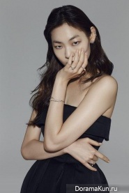 Hwang Gi Ppeum для J.Estina Red Taste Journal No.2