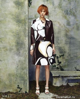 Kim Won Kyung для Vogue October 2015