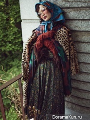 Bae Yoon Young, Song Kyung Ah для Vogue September 2015