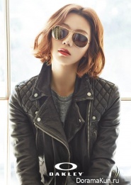Park Soo Jin для Oakley 2014 CF