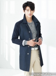 Seo In Guk для VOSTRO S/S 2015