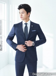 Seo In Guk для VOSTRO S/S 2015